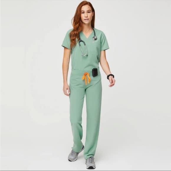 BNWOT figs jade - Picture 1 of 4